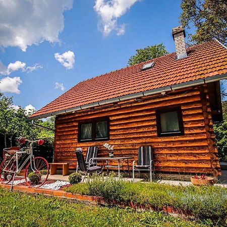 Home Eden Dobrenica Bihać Εξωτερικό φωτογραφία